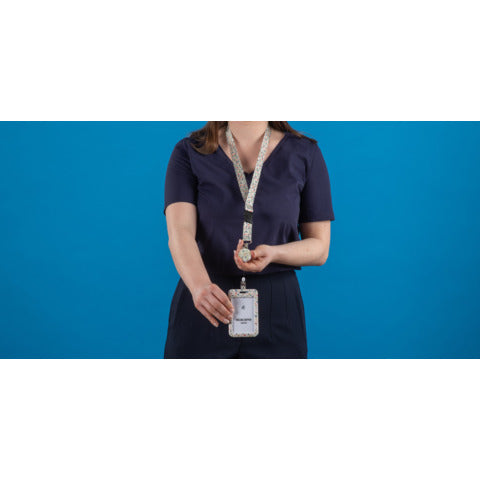 avery-kit-porta-badge-110x68-mm-cordoncino-440x20-mm-avvolgibile-nero-filo-80-cm-floreale-r4828hf-1