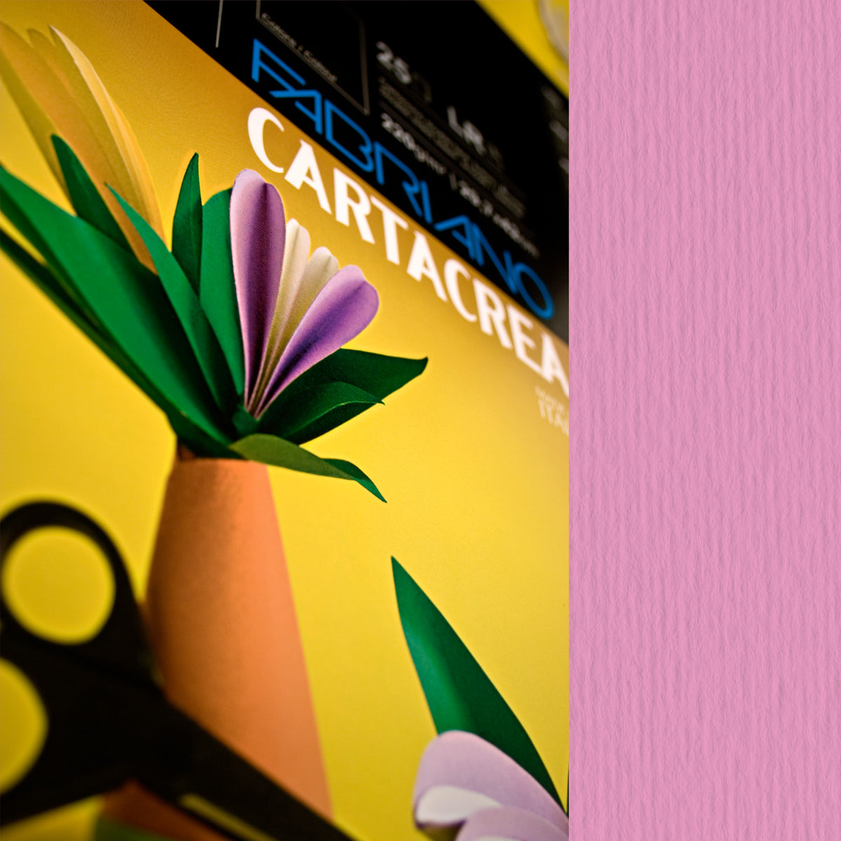 fabriano-blister-10fg-cartoncino-35x50cm-220gr-fucsia-cartacrea